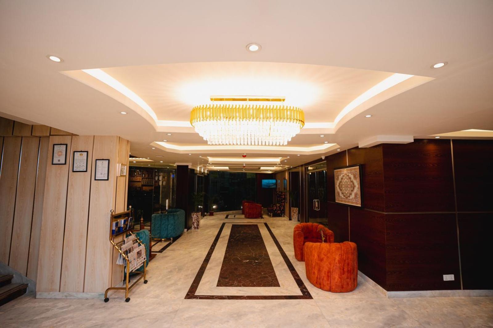 Royal Raj Hotel Rajshahi Esterno foto