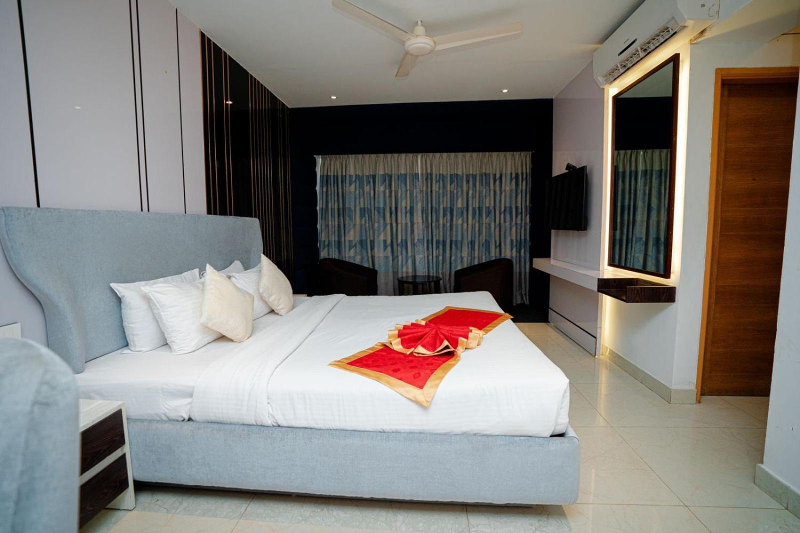 Royal Raj Hotel Rajshahi Esterno foto