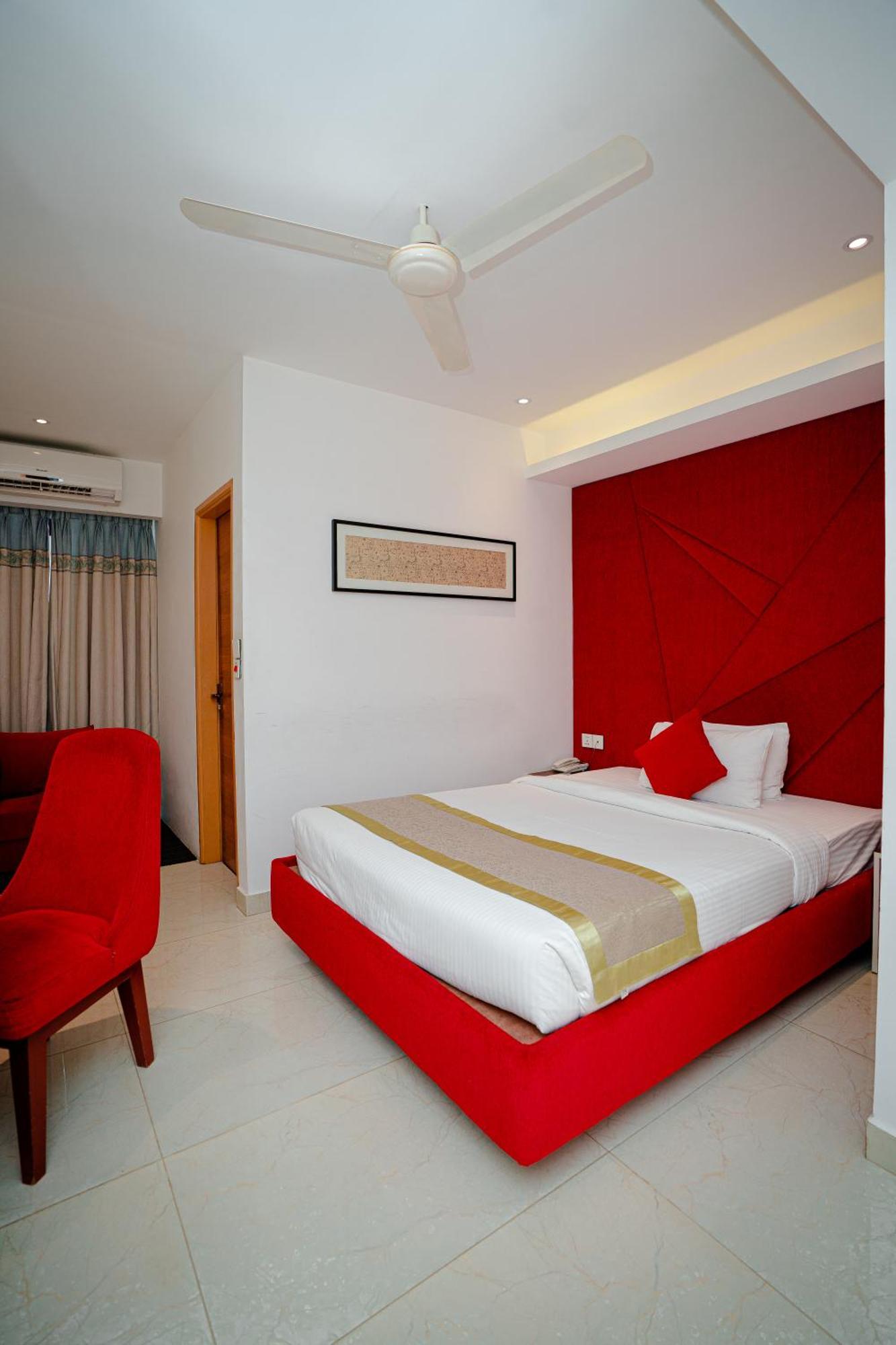 Royal Raj Hotel Rajshahi Esterno foto